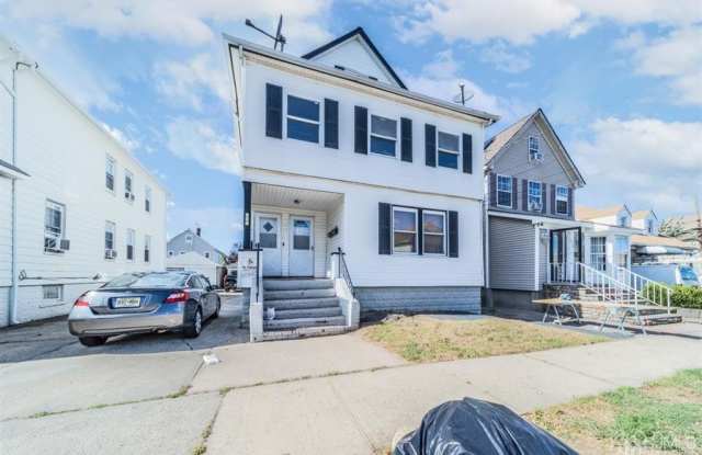 125 Lowell Street photos photos