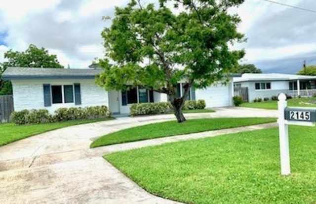 2145 NE 4th Court Gallery 2