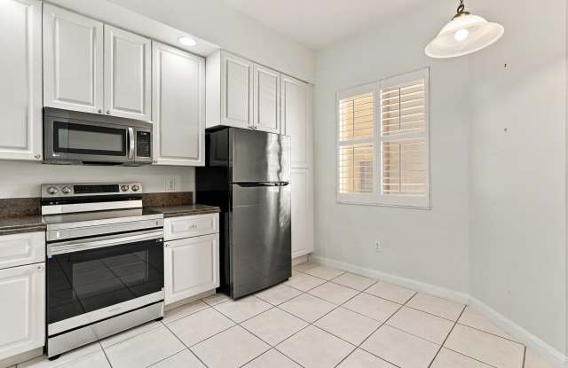 19 HARBOUR ISLE Drive W Gallery 4