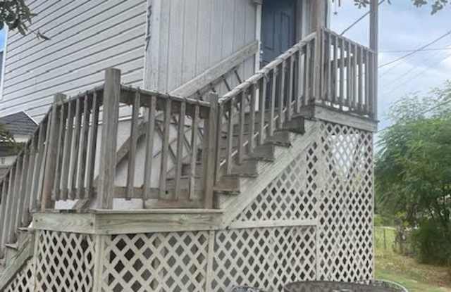 317 Harrison Boulevard - 317 Harrison Boulevard, Aransas Pass, TX 78336