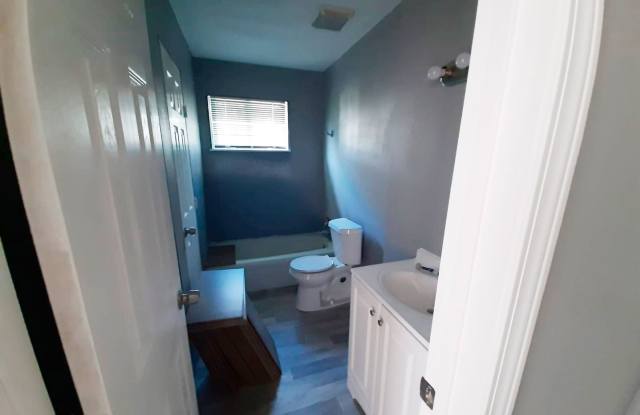 New Lower Price! Spacious 3-Bedroom Home in Orange – Only $1,250/Month Gallery 4