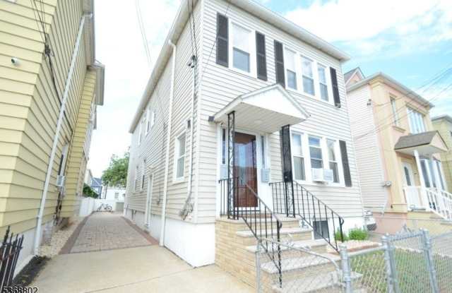 74 Harrison Pl photos photos