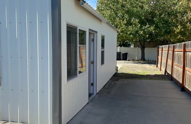 785 Whitney Road Gallery 3