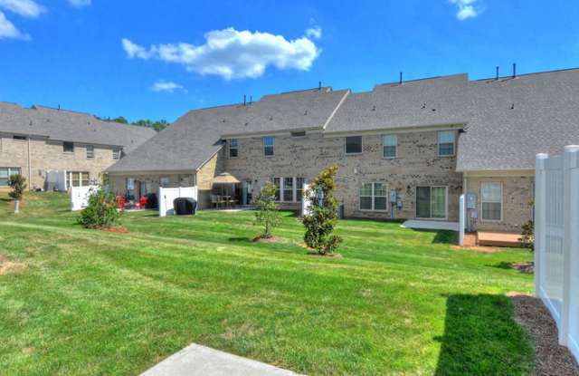 3206 Kendall Trace Gallery 3