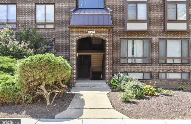 124 ROBERTS LANE - 124 Roberts Lane, Alexandria, VA 22314