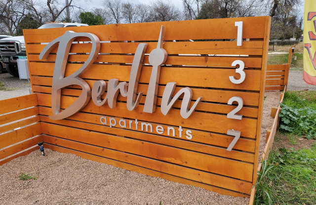 1327 Quintana Road photos photos