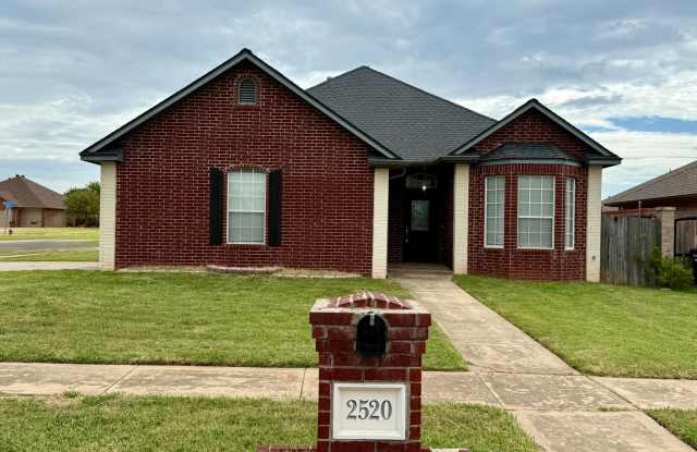 Beautiful Home in Moore - 3 Bed, 2 Bath, Plus Office! photos photos
