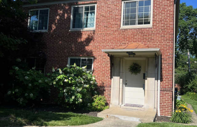 1597 Grandview Ave photos photos