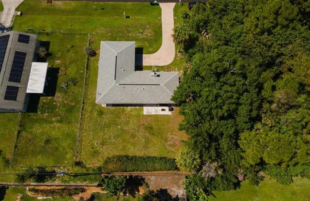 1242 SW PARMA Avenue Gallery 4