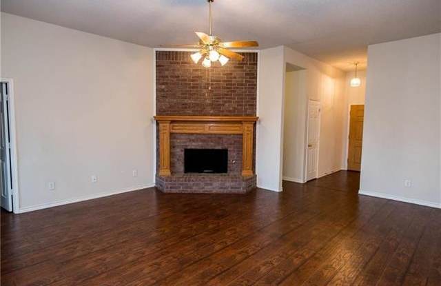 1524 Pine Bluff Drive Gallery 2