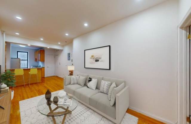 1460 Second Avenue photos photos