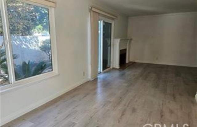 5357 Barrett Circle Gallery 3