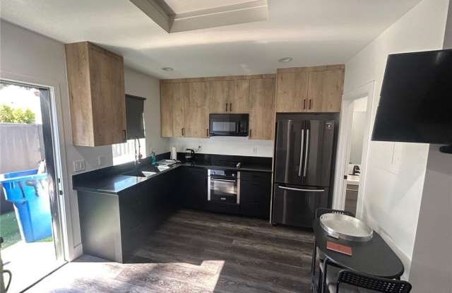 19138 Oxnard Street photos photos