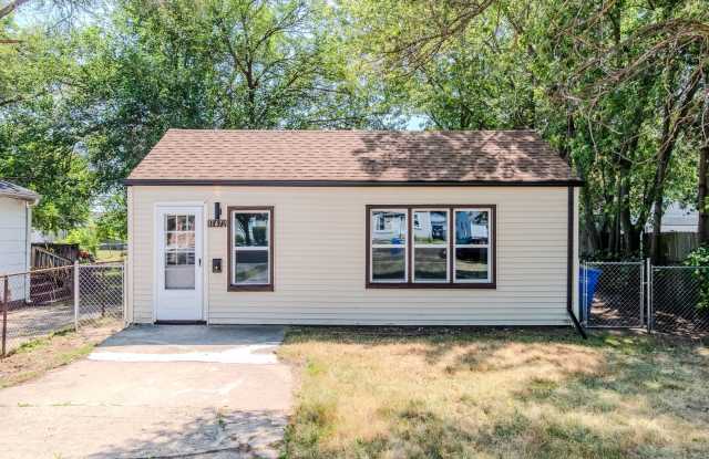 Newly Renovated Warren Gem 3 Bed/1 Bath Ranch – Move In Ready & Available Now! photos photos