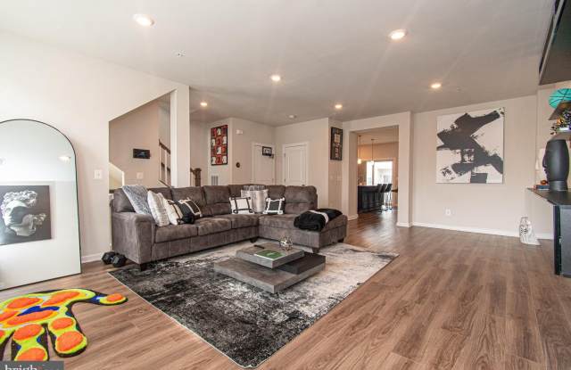 9637 BLOCK Street photos photos