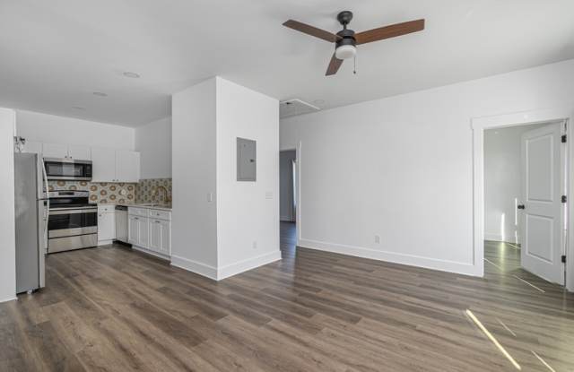 637 East Anderson Street - B photos photos