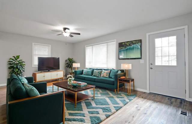 Updated 4-Bed 2-Bath Home W/ Detached 3-Car Garage and Gourmet Kitchen in Lino Lakes - 697 Main Street, Lino Lakes, MN 55014