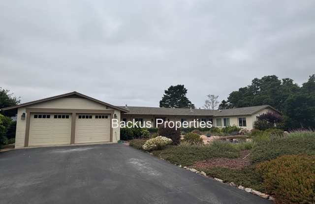 Stunning three bedroom home in picturesque Carmel photos photos