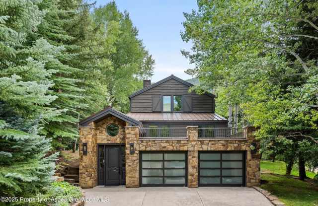 440 Alpine Court photos photos