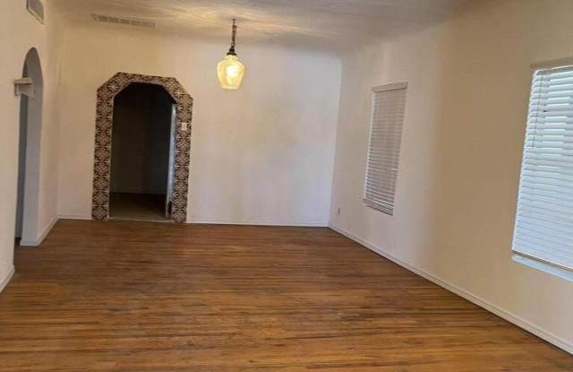 3728 FILLMORE Avenue Gallery 2
