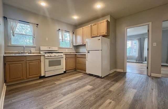 1038 Main St - 1038 Main Street, Worcester, MA 01603