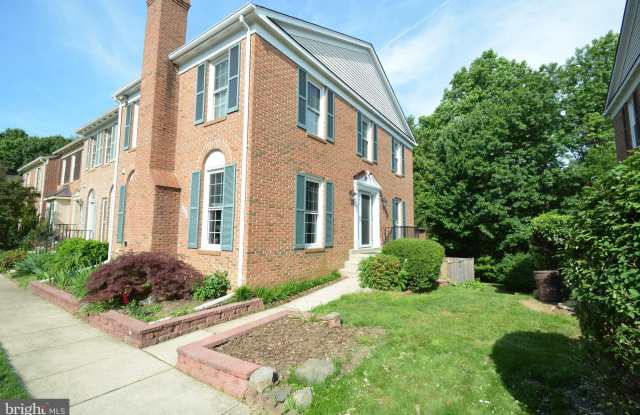 6153 SUMMER PARK LANE - 6153 Summer Park Lane, Kingstowne, VA 22315