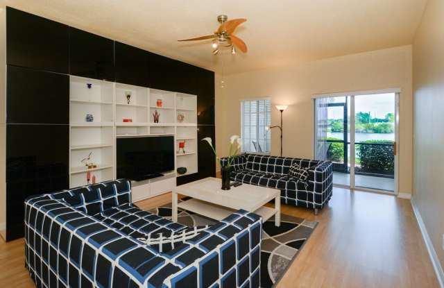 Lakeside Village Townhouse 2 Bedroom 2.5 Bath Available for Annual or Short-Term Rental - 3715 45th Terrace West, South Bradenton, FL 34210