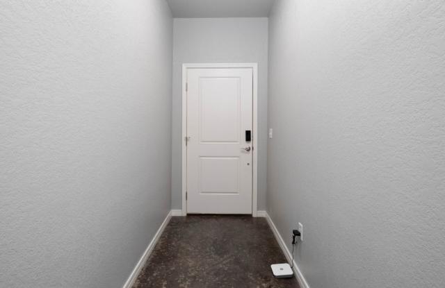 Newer Construction 3/2/2 in Glendale!!!! AHS district Gallery 4