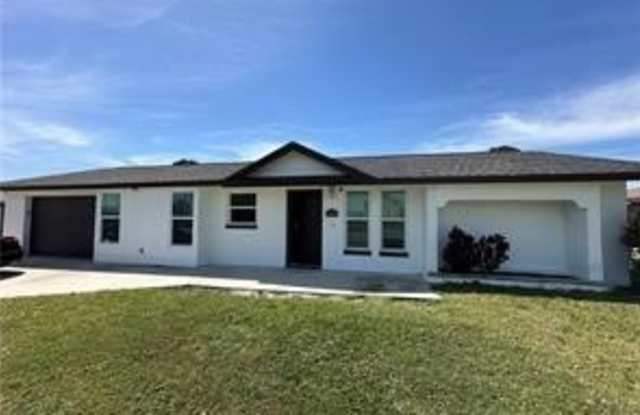 2214 Country Club Boulevard - 2214 Country Club Boulevard, Cape Coral, FL 33990 2214 Country Club Boulevard - 2214 Country Club Boulevard, Cape Coral, FL 33990