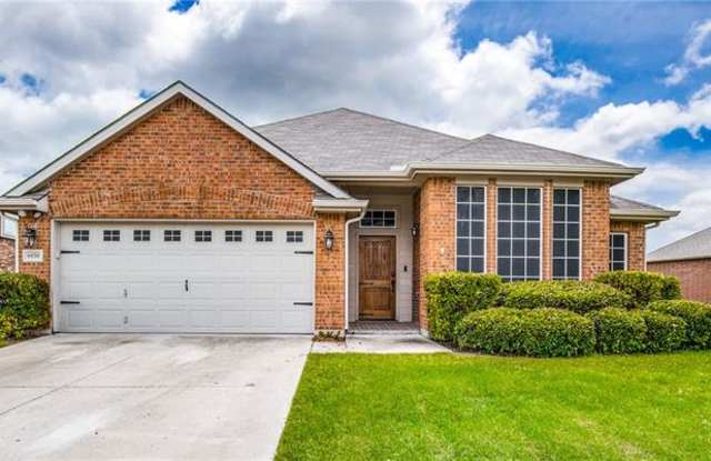 6820 Woodcrest Lane - 6820 Woodcrest Lane, Sachse, TX 75048