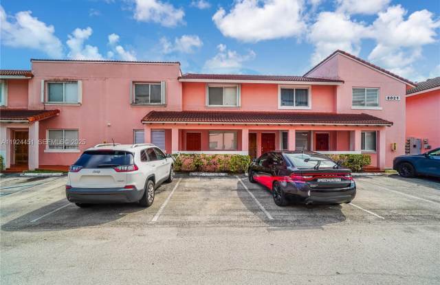 8021 Lake Dr photos photos