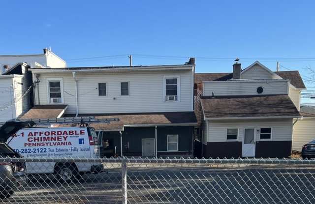 731 Main Street - Front photos photos