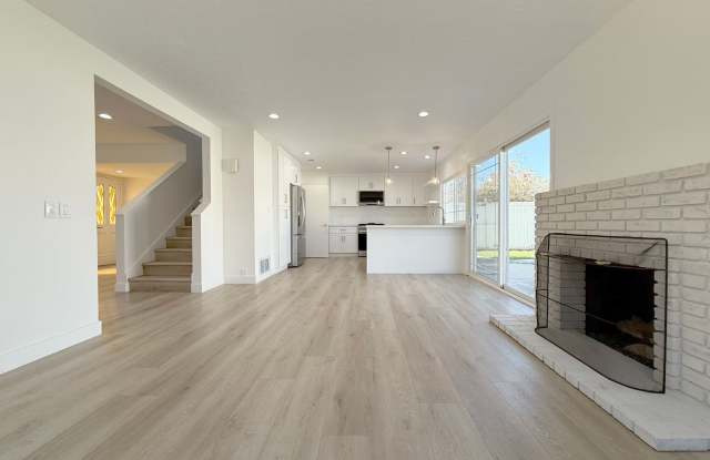Stunning Remodeled Home in South Huntington Beach – Minutes to the Beach! photos photos