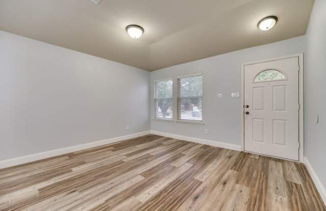 1640 Lionheart Drive Gallery 3