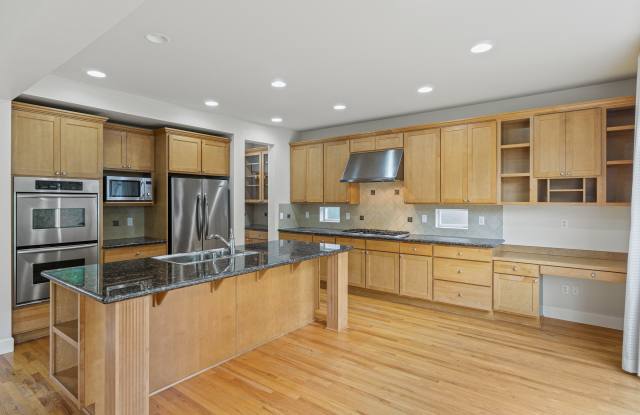 17212 Northeast 117th Way photos photos