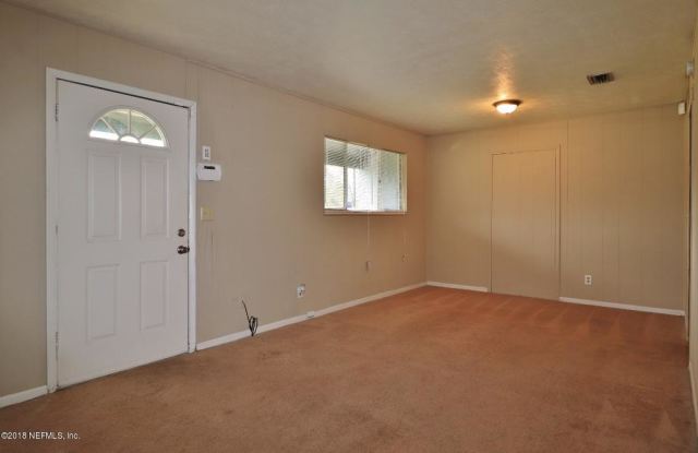 2204 EUDINE DR W Gallery 2