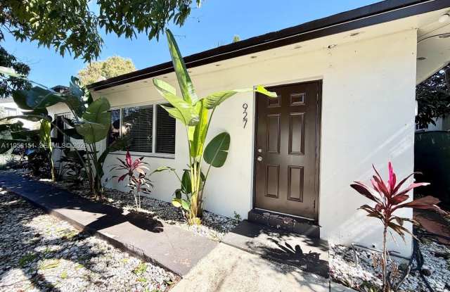 927 SW 12th Ave photos photos