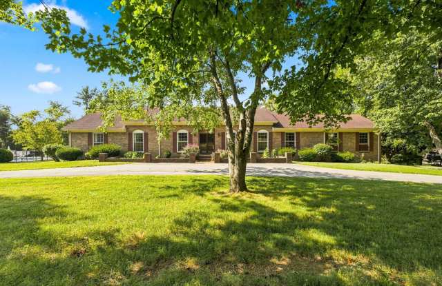 Rare Brentwood Rental Available! Gallery 3