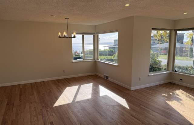 10702 39th Avenue Southwest Gallery 4