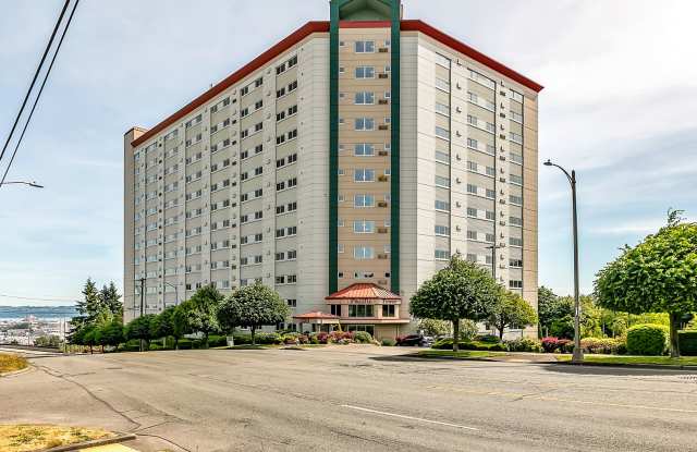 2-Bedroom Condo in Tacoma with Sprawling Views photos photos