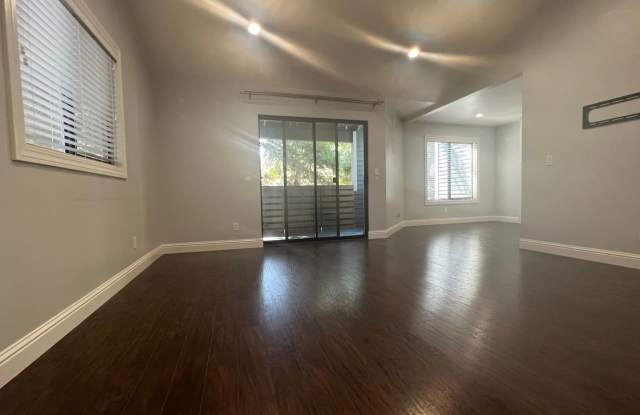 Coming Soon!!! Gorgeous Remodeled 2 Bedroom is a Must See! Gallery 1