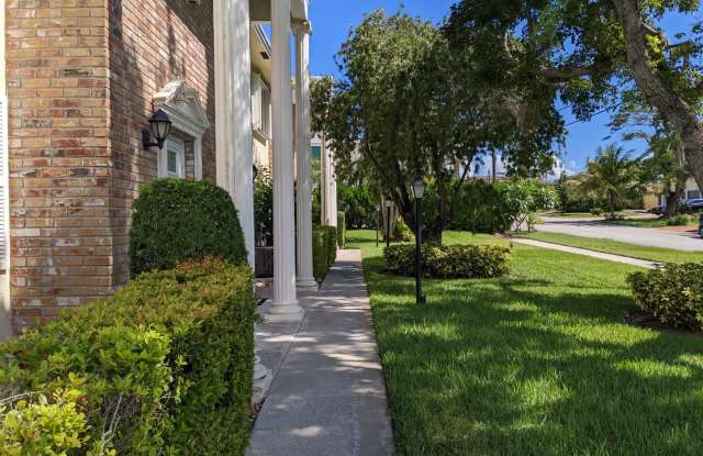 90 Southwest 5th Avenue photos photos