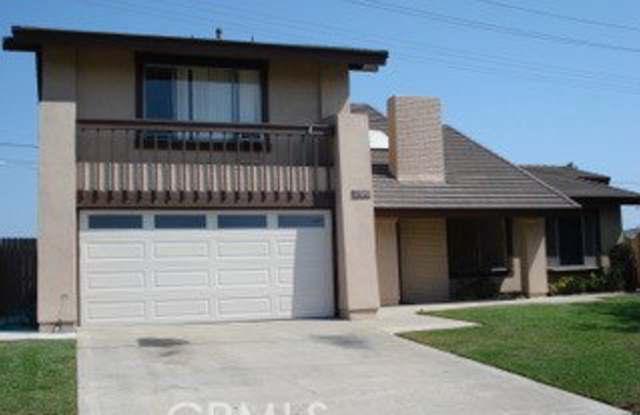 17840 San Candelo Street Gallery 1
