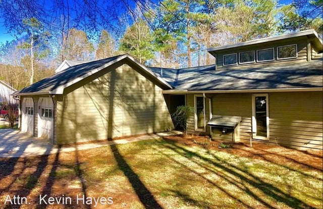 215 Meadowood Ln - 215 Meadowood Lane, Tyrone, GA 30290