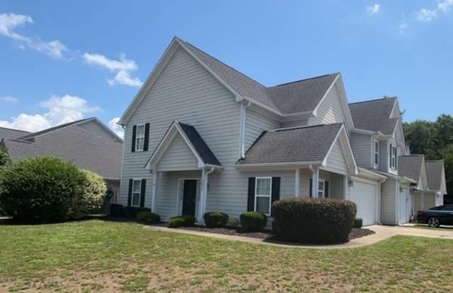 Coming Soon~ 3 Bedroom 2.5 Bathroom Townhome~ Large Corner Lot photos photos