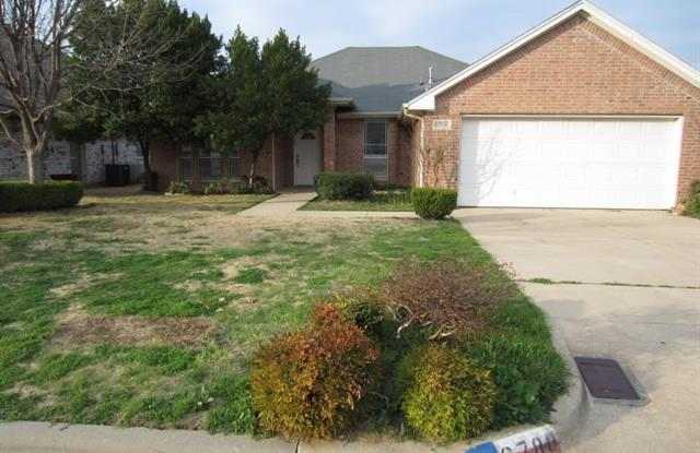 3780 Regency Circle - 3780 Regency Circle, Fort Worth, TX 76137