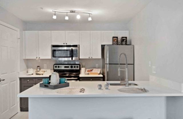 Henley at Kingstowne photos photos