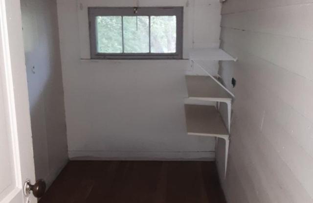 412 COLLYER Gallery 2