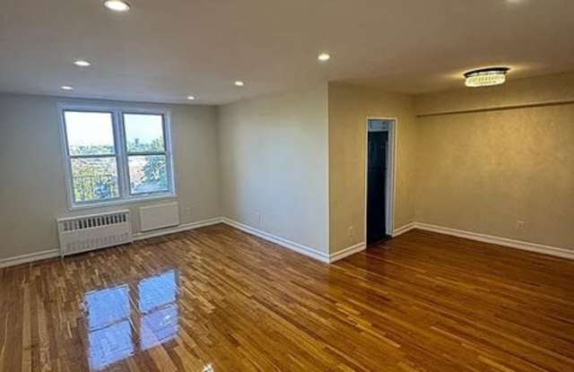 15015 79th Ave Apt 4L Gallery 1