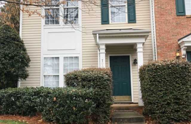 7005 Flying Scottsman Drive photos photos
